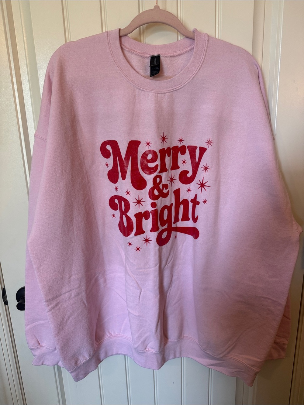 Gildan Pink Crewneck Sweatshirt with Red "Merry & Bright" Graphic